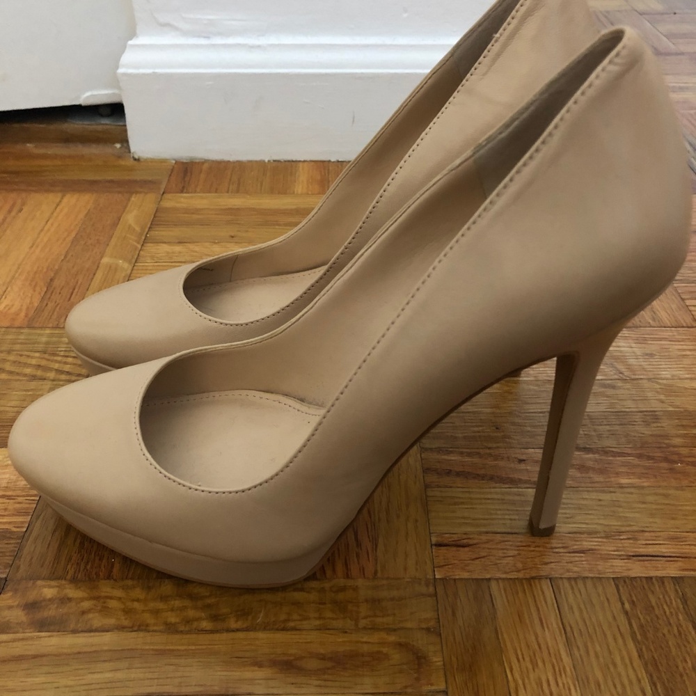 Vince Camuto Tan Pumps